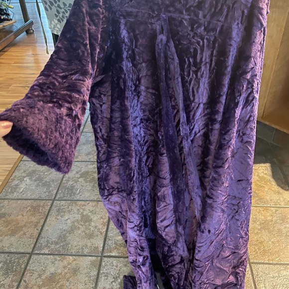 Other - Robe purple XL